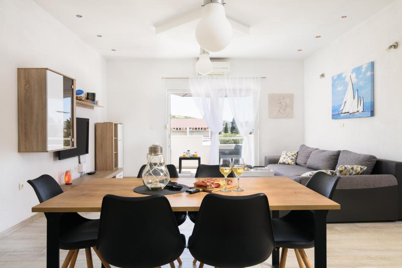 Mare&Antonio Apartment Trogir Bagian luar foto