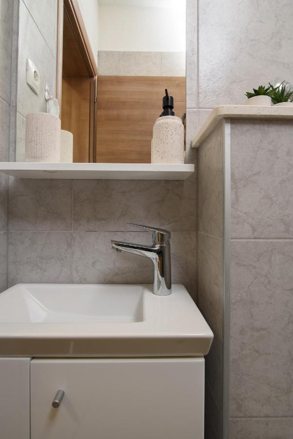 Mare&Antonio Apartment Trogir Bagian luar foto