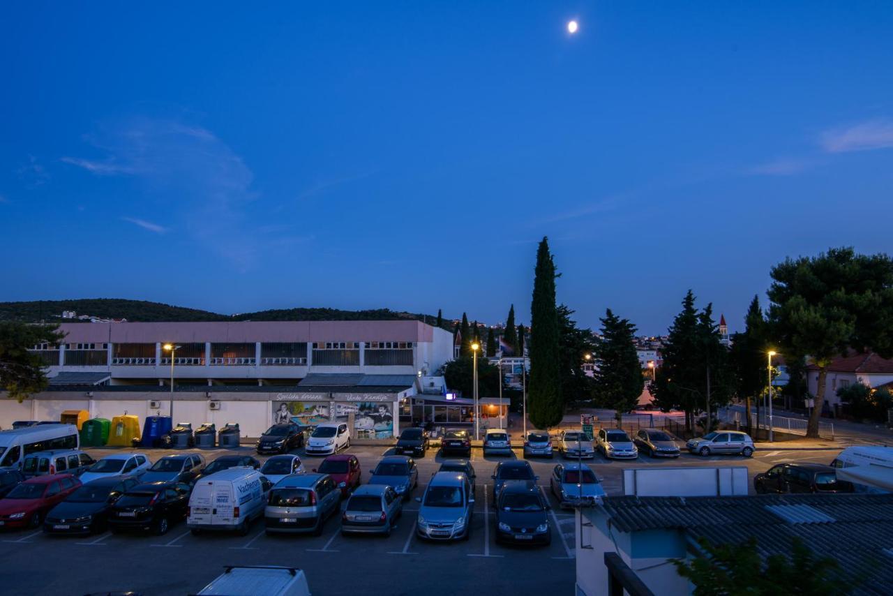 Mare&Antonio Apartment Trogir Bagian luar foto