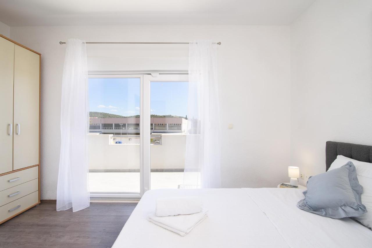 Mare&Antonio Apartment Trogir Bagian luar foto