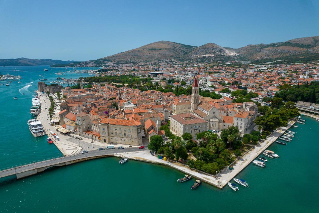 Mare&Antonio Apartment Trogir Bagian luar foto